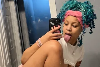 Sexy Slim Thick Lightskin, Wet Pussy Pretty Face Come Experience👅😩 - Image 3