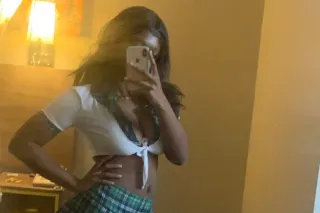 small petite - Image 5