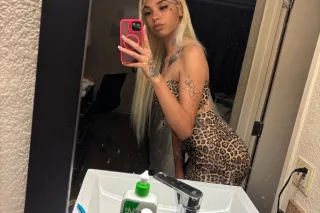 Cum Have Fun With A Tall Lightskin Baddie😋😍 - Image 6